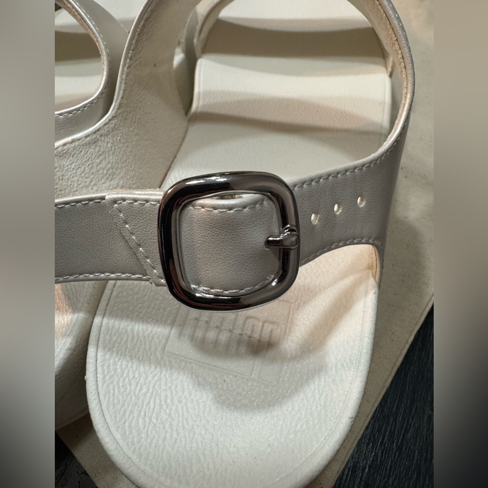 FitFlop Lulu Crystal Embellished Back-Strap Sandals in Crème Size 10 - Picture 8 of 11